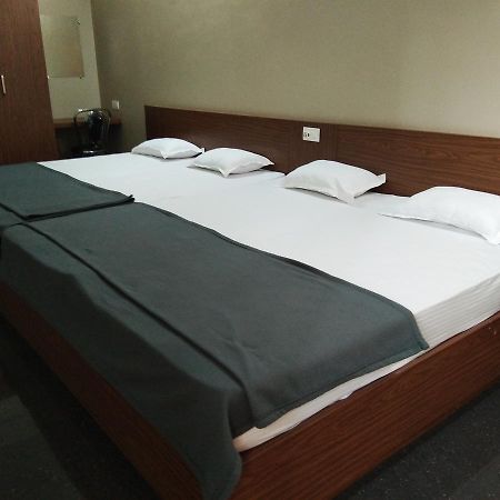 Rainbow Comforts Hotel Chikmagalur Exterior photo