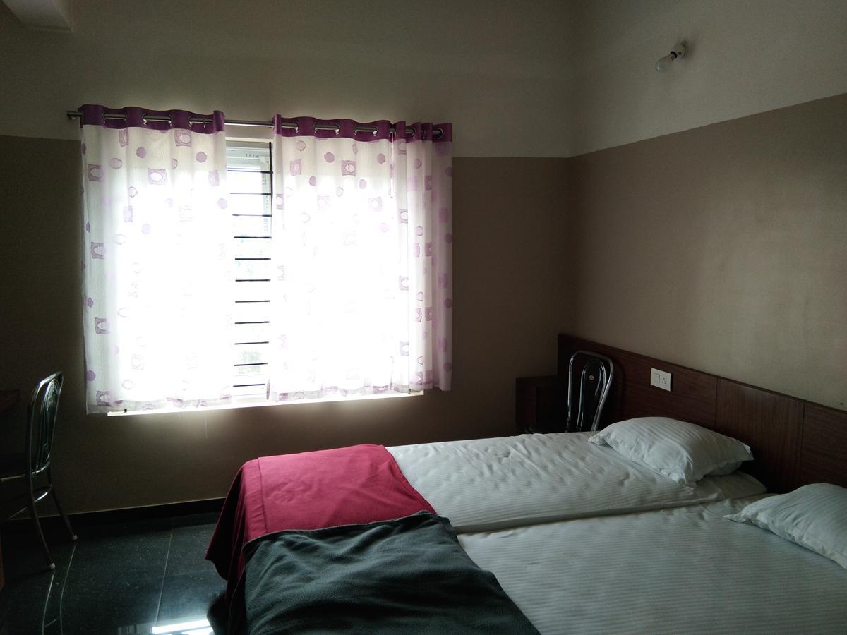 Rainbow Comforts Hotel Chikmagalur Exterior photo