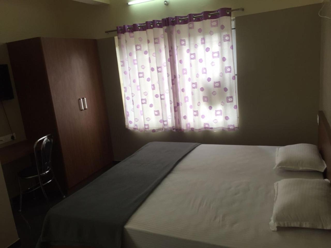 Rainbow Comforts Hotel Chikmagalur Exterior photo